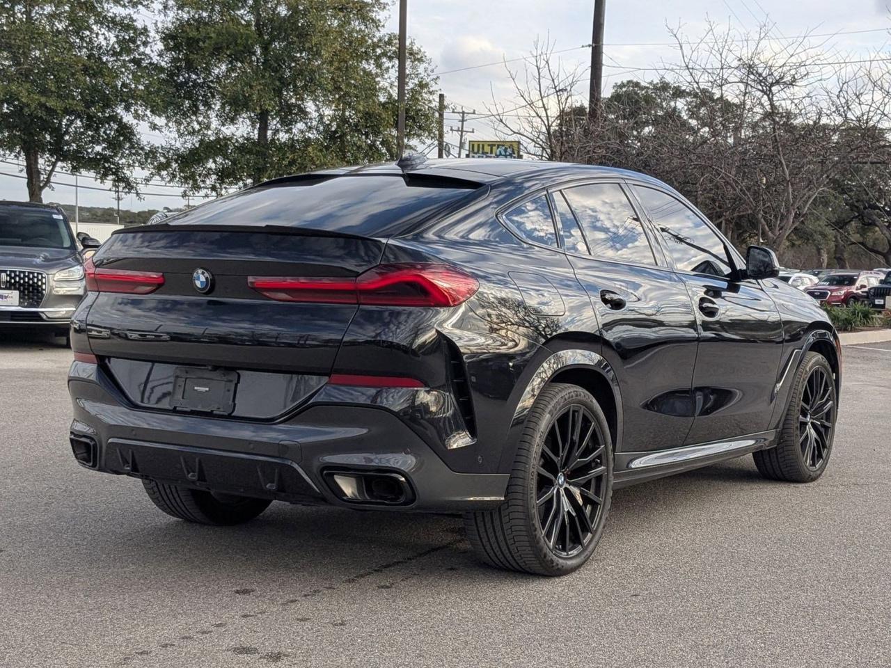 2023 BMW X6 xDrive40i
