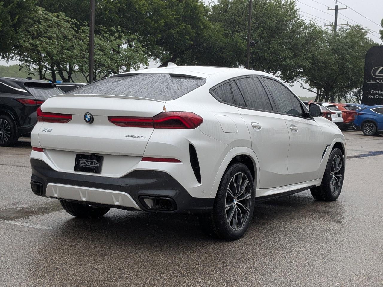 2023 BMW X6 xDrive40i