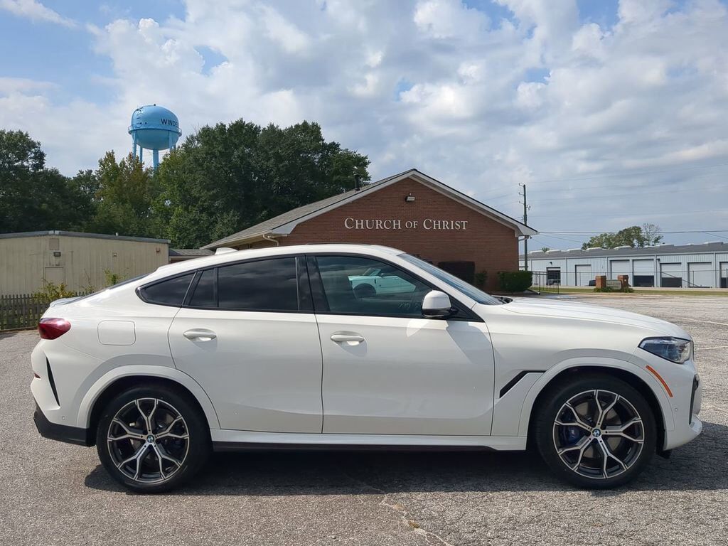 2023 BMW X6 xDrive40i