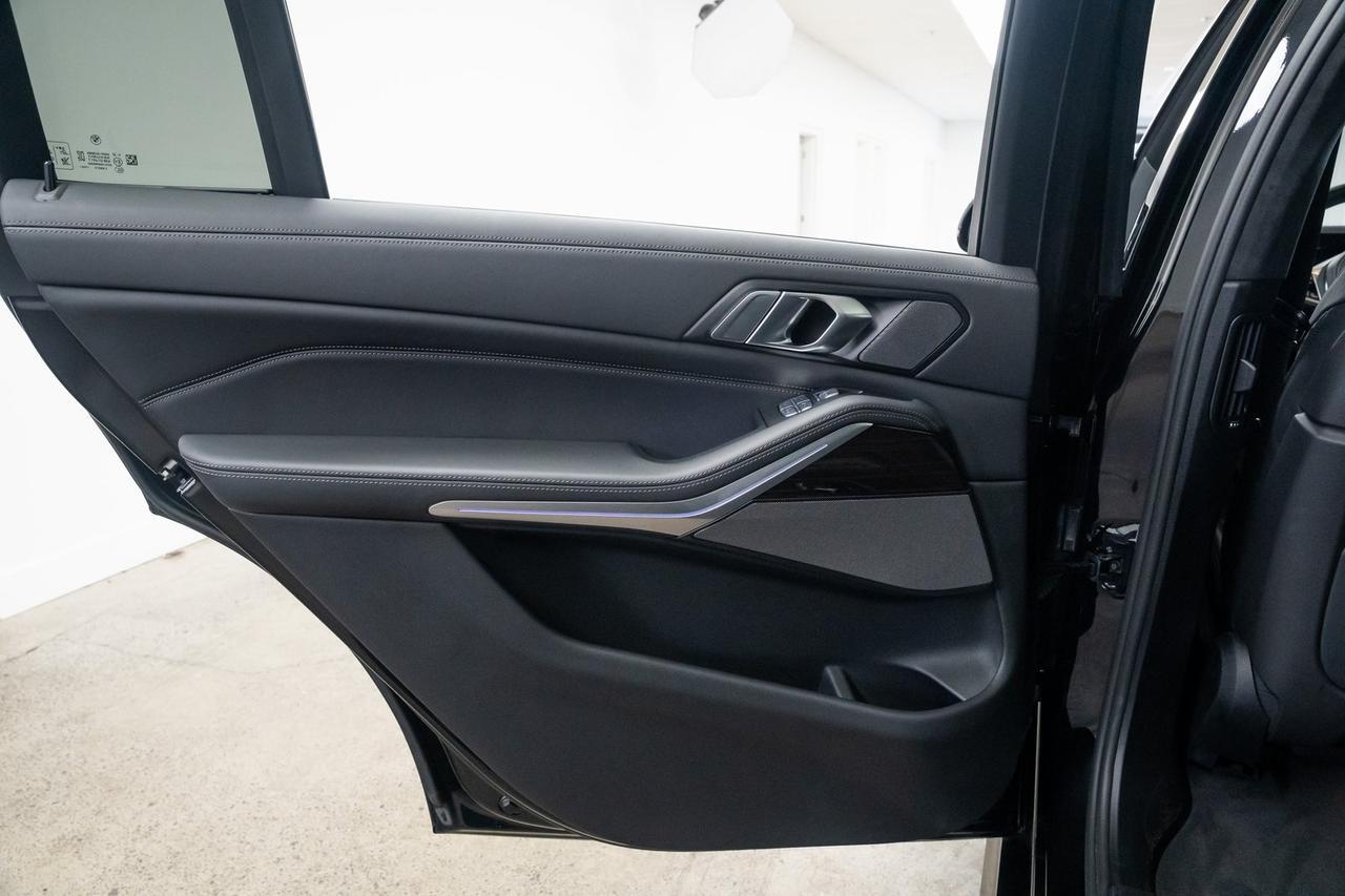 2023 BMW X7 M60i 1 Owner Vented Massage Seats Driving Assist Packag Portland OR