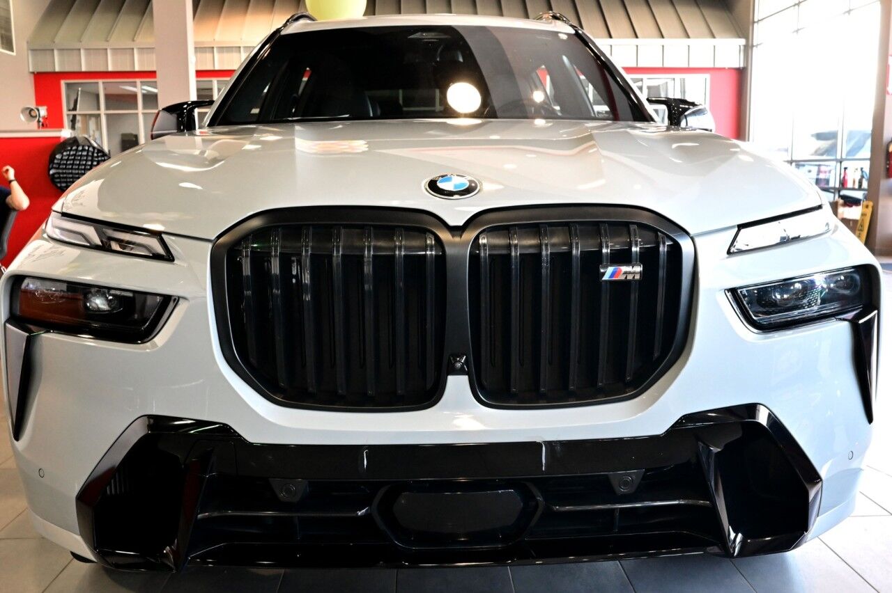 2023 BMW X7 M60i, 23'' Wheels, M-Sport Pro, Executive Pkg Springfield NJ