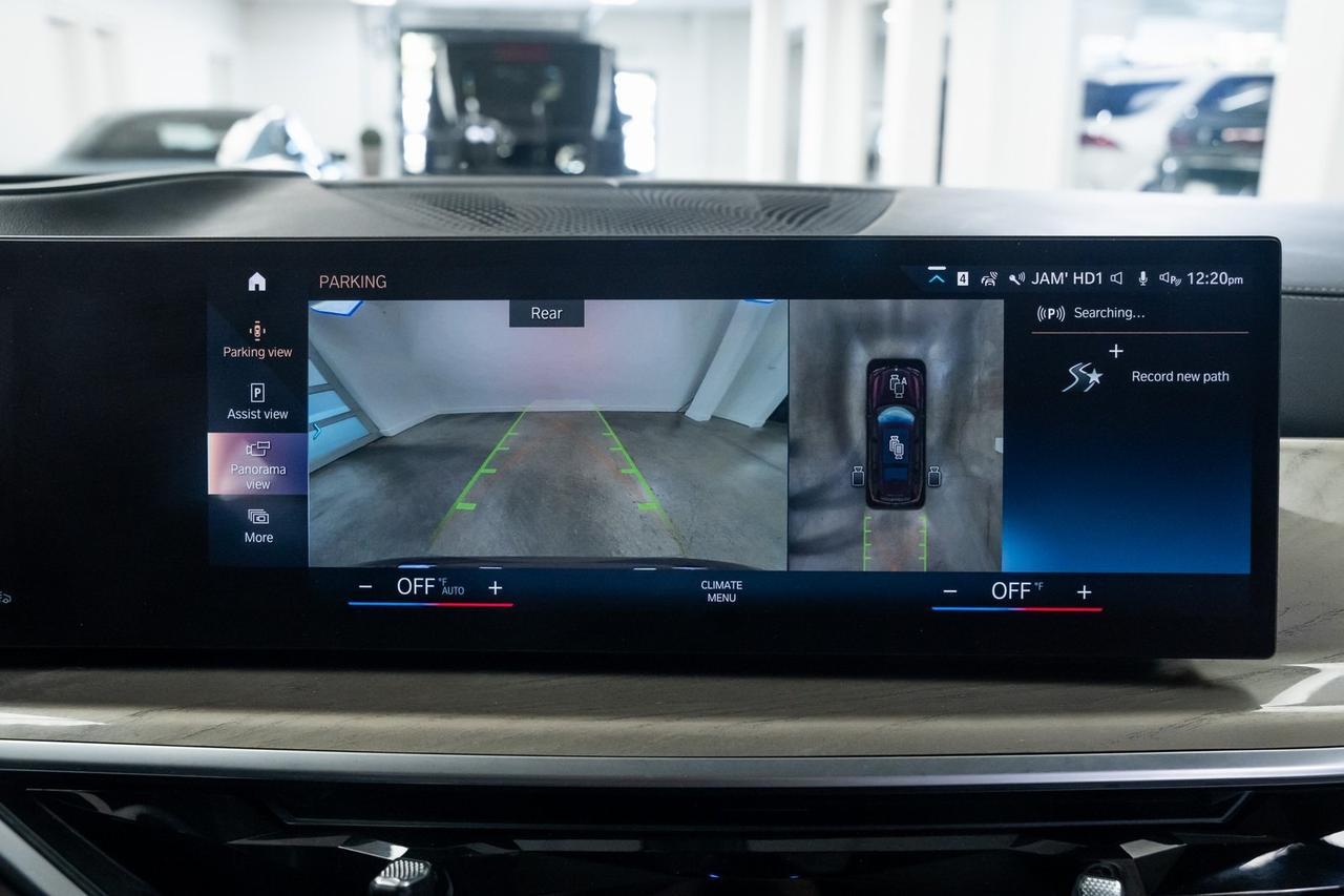 2023 BMW X7 M60i Executive Package Driving Assistance Pro Climate C Portland OR