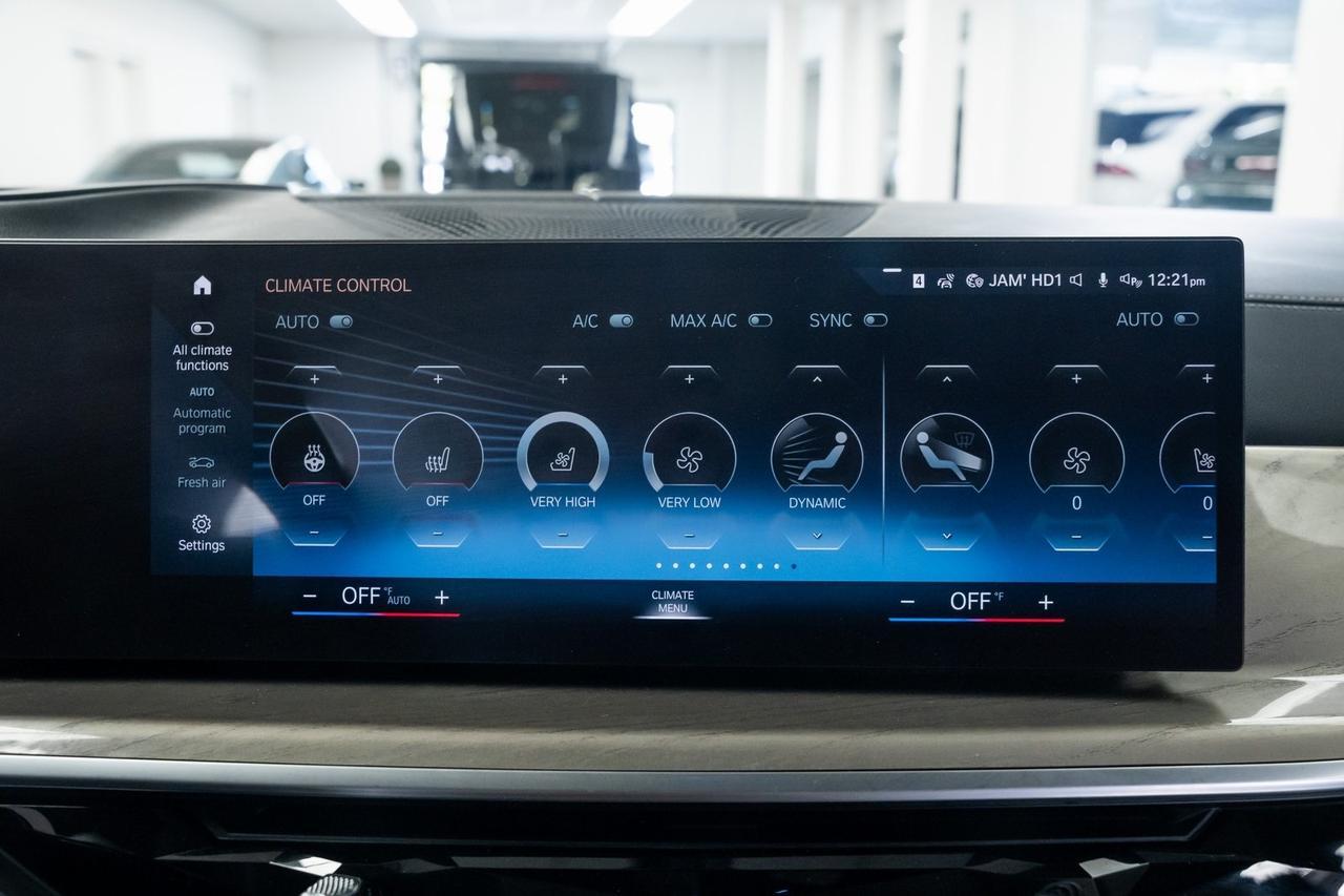 2023 BMW X7 M60i Executive Package Driving Assistance Pro Climate C Portland OR