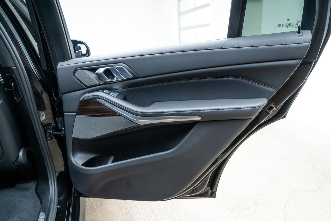 2023 BMW X7 M60i Executive Pkg Driving Assistance Pkg Pro Portland OR