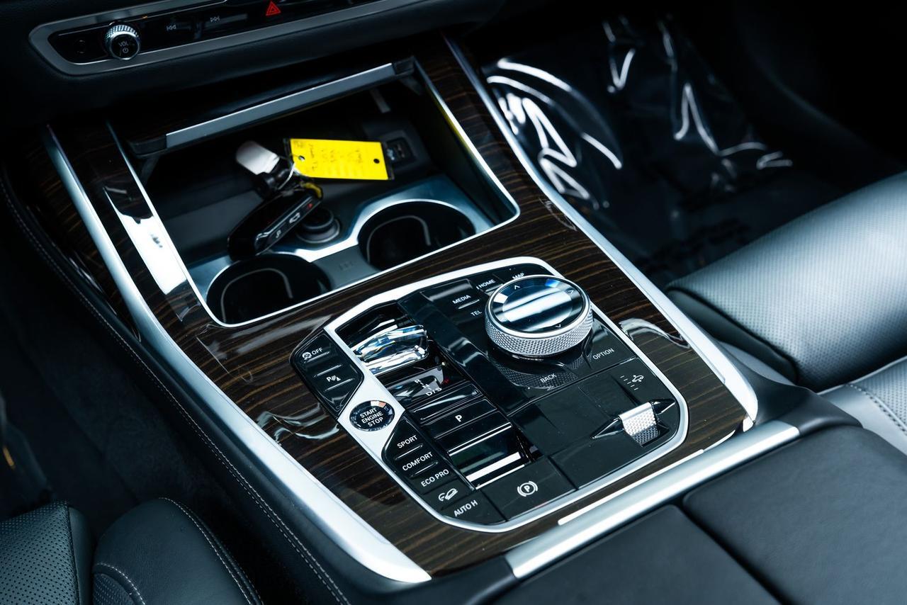 2023 BMW X7 M60i Executive Pkg Driving Assistance Pkg Pro Portland OR