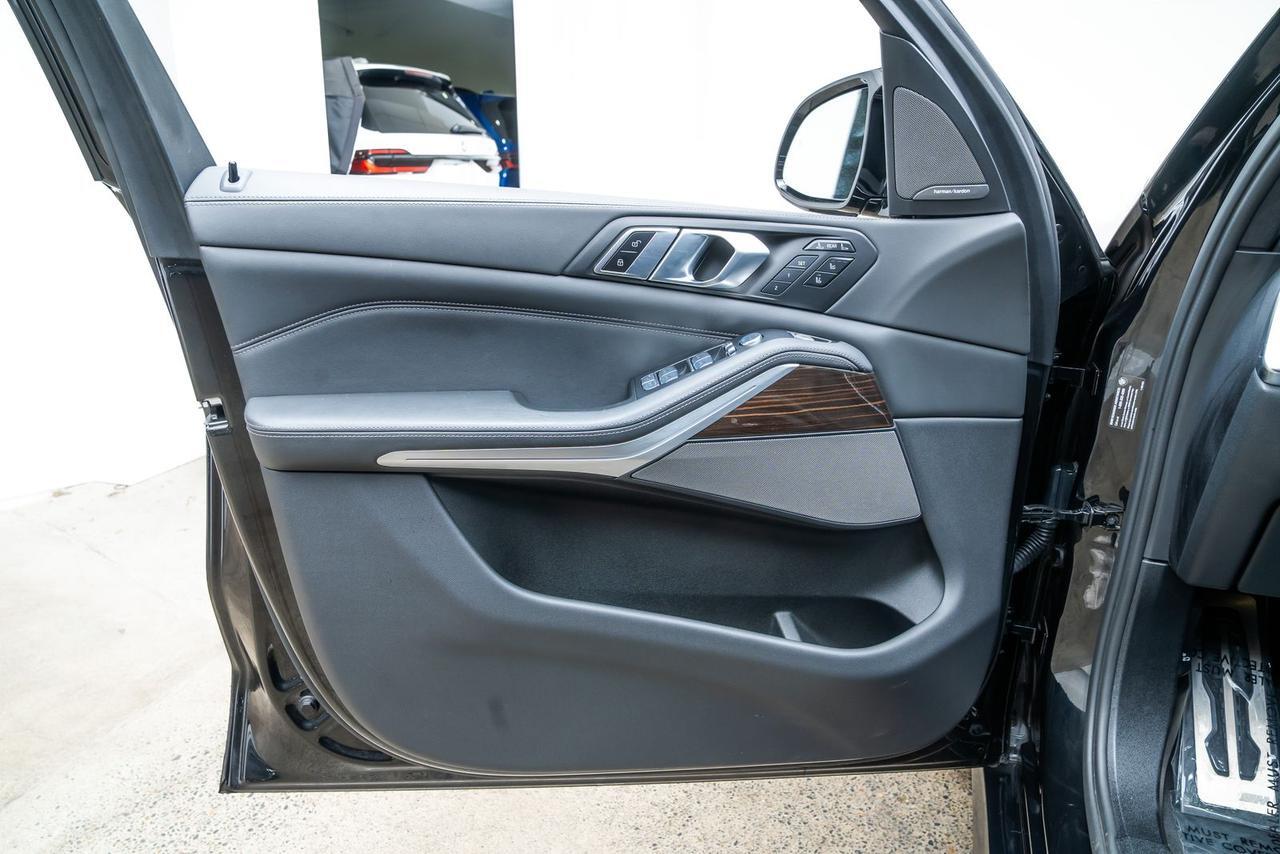 2023 BMW X7 M60i Executive Pkg Driving Assistance Pkg Pro Portland OR
