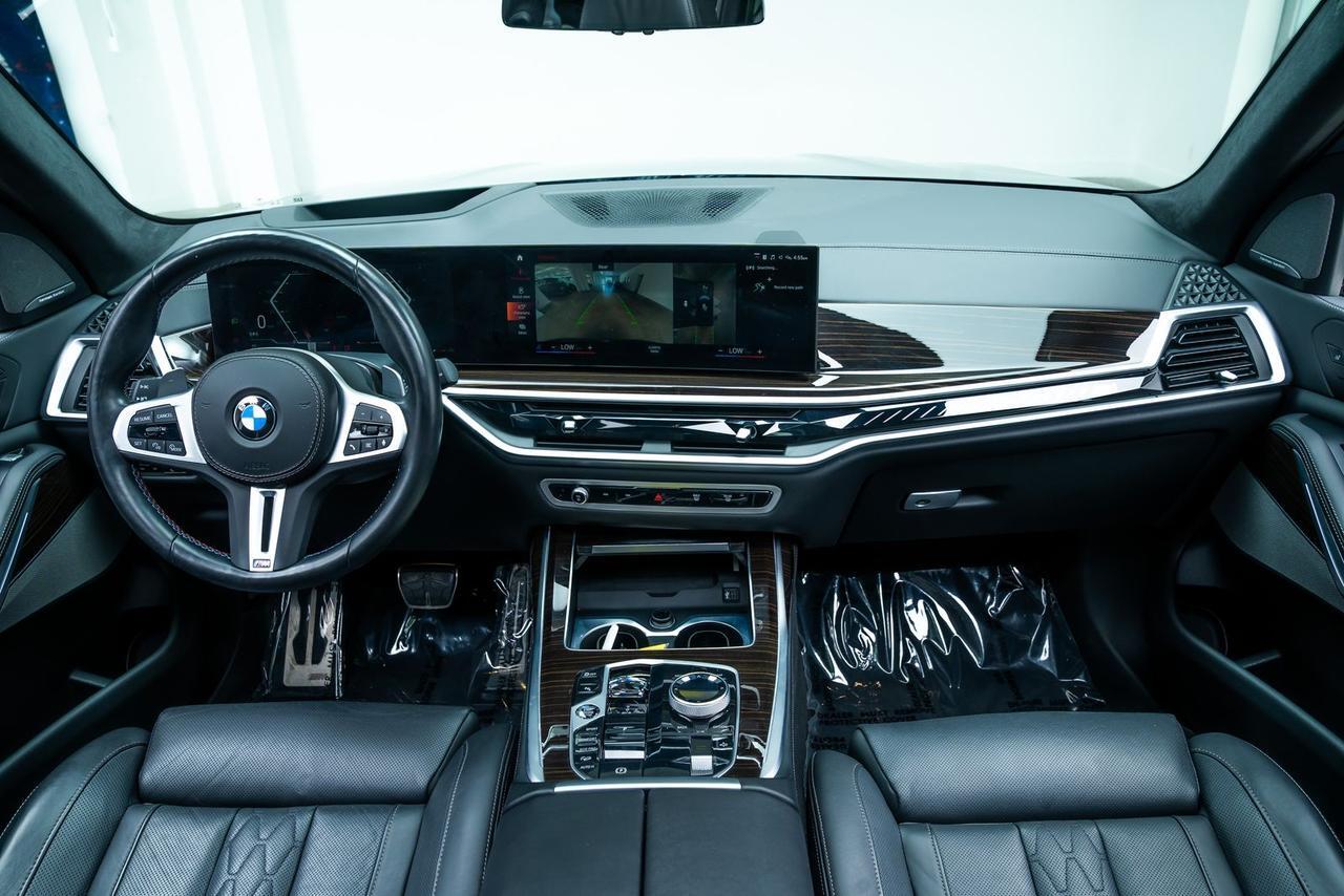 2023 BMW X7 M60i Executive Pkg Driving Assistance Pkg Pro Portland OR