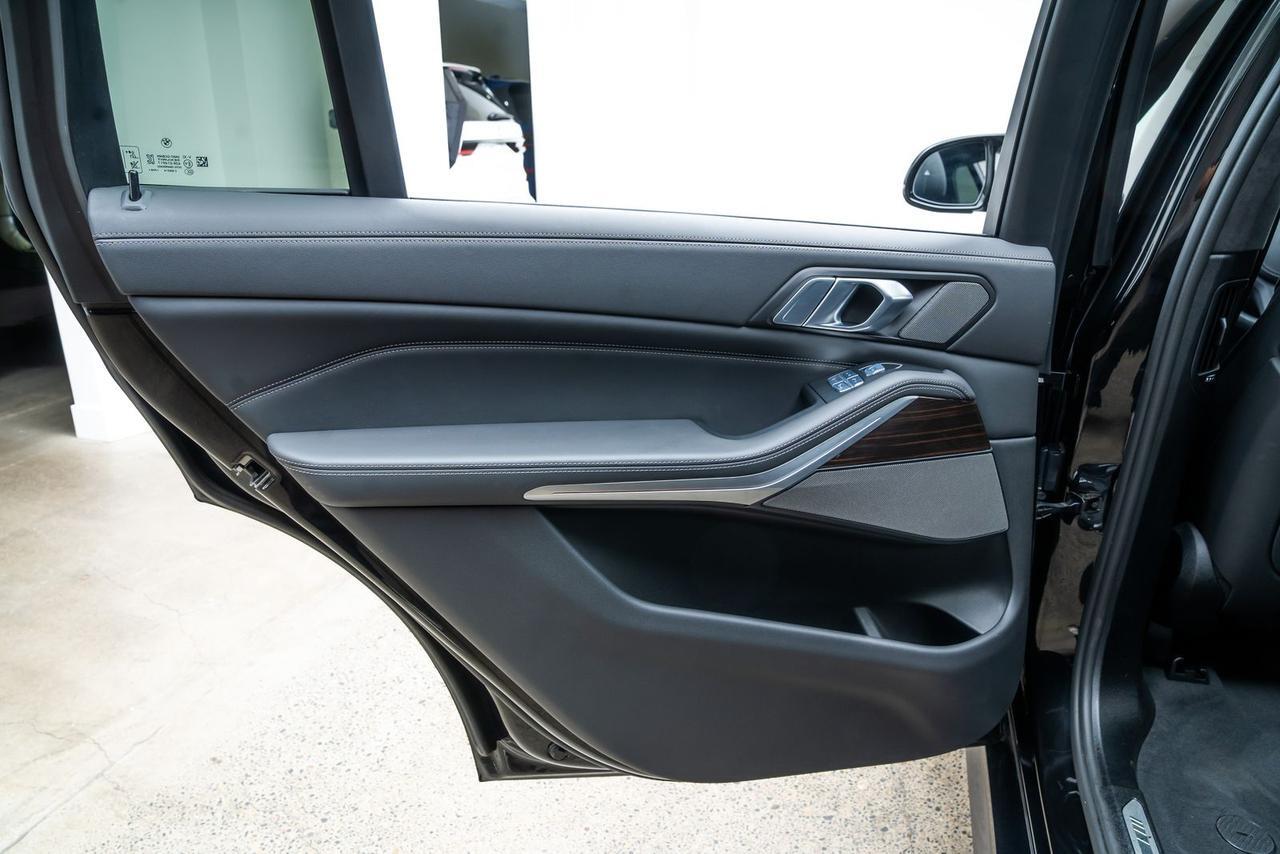 2023 BMW X7 M60i Executive Pkg Driving Assistance Pkg Pro Portland OR