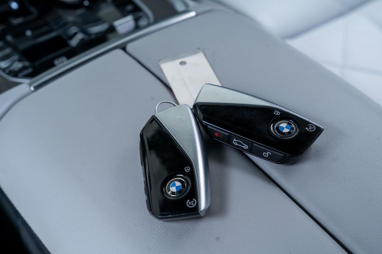 2023 BMW X7 xDrive40i 1 Owner Executive Package Parking Assist Package Portland OR