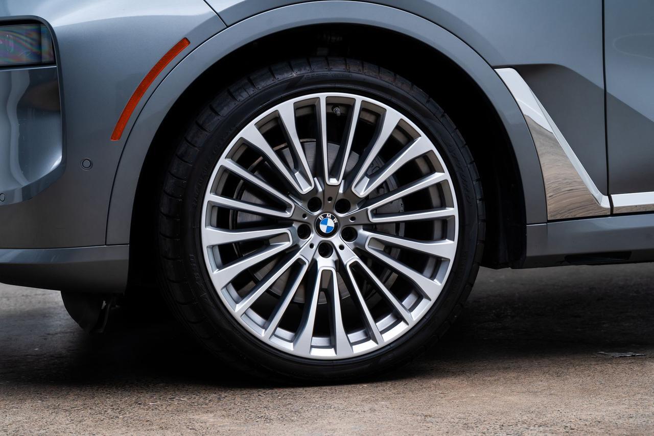2023 BMW X7 xDrive40i 1 Owner Executive Package Parking Assist Package Portland OR