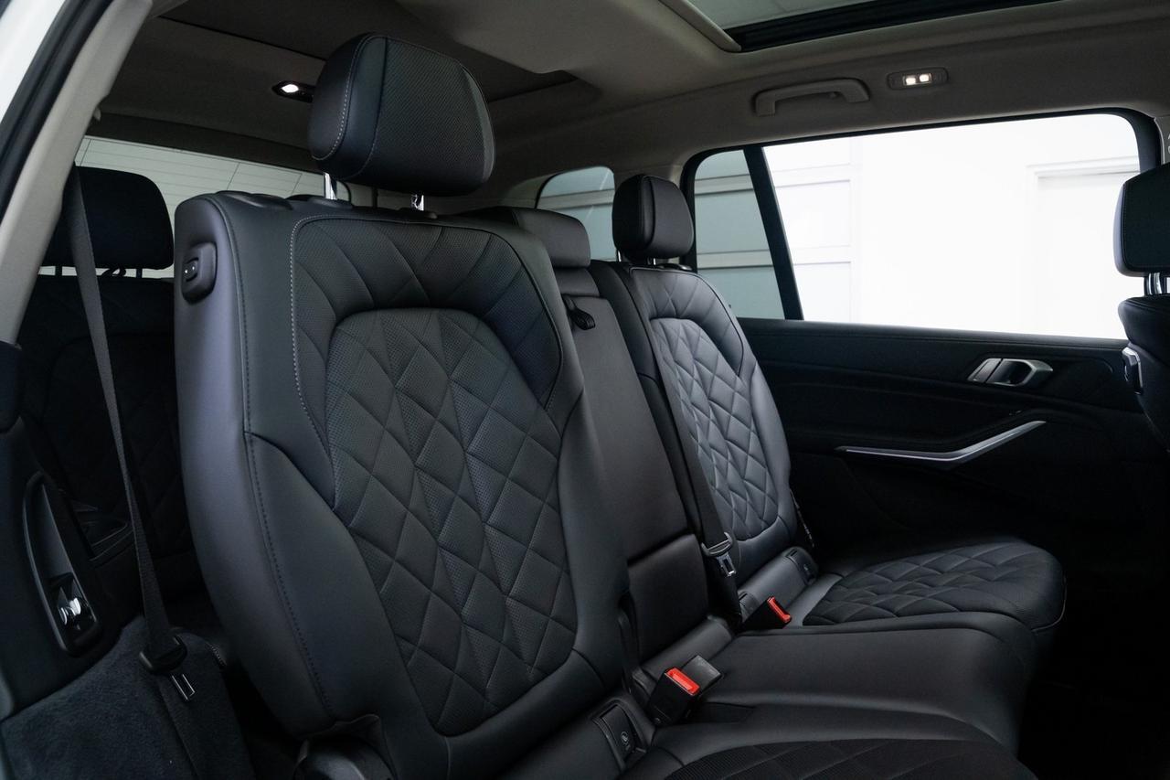 2023 BMW X7 xDrive40i 1 Owner Heated Seats Parking Assist Package Portland OR