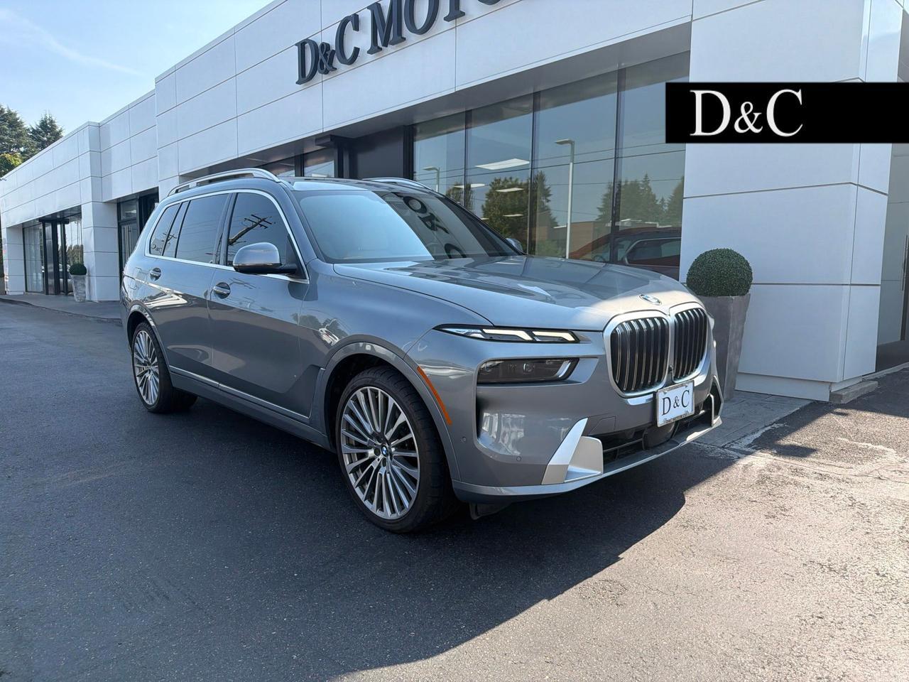2023 BMW X7