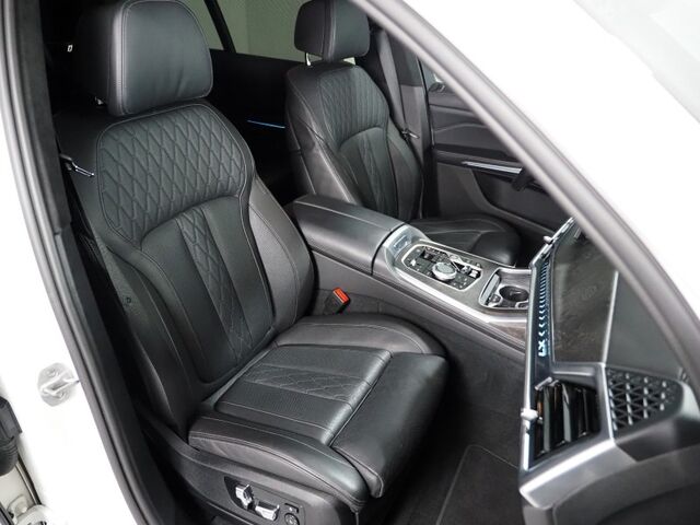 2023 BMW X7 xDrive40i AWD *M SPORT PKG, EXECUTIVE PKG, DRIVING ASSIST PRO, HEADS-UP DISPLAY, NAVIGATION, ADAPTIVE CRUISE, 360 CAMERAS, PANO SKY LOUNGE ROOF, MERINO LEATHER, CLIMATE SEATS, 2ND ROW CAPTAINS, HARMAN/KARDON Round Rock TX