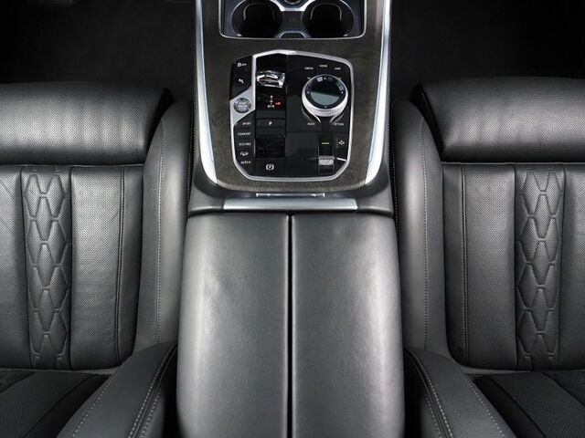 2023 BMW X7 xDrive40i AWD *M SPORT PKG, EXECUTIVE PKG, DRIVING ASSIST PRO, HEADS-UP DISPLAY, NAVIGATION, ADAPTIVE CRUISE, 360 CAMERAS, PANO SKY LOUNGE ROOF, MERINO LEATHER, CLIMATE SEATS, 2ND ROW CAPTAINS, HARMAN/KARDON Round Rock TX