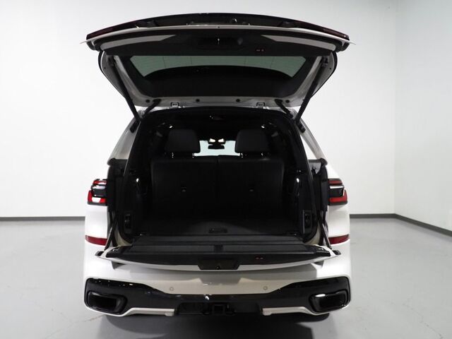 2023 BMW X7 xDrive40i AWD *M SPORT PKG, EXECUTIVE PKG, DRIVING ASSIST PRO, HEADS-UP DISPLAY, NAVIGATION, ADAPTIVE CRUISE, 360 CAMERAS, PANO SKY LOUNGE ROOF, MERINO LEATHER, CLIMATE SEATS, 2ND ROW CAPTAINS, HARMAN/KARDON Round Rock TX