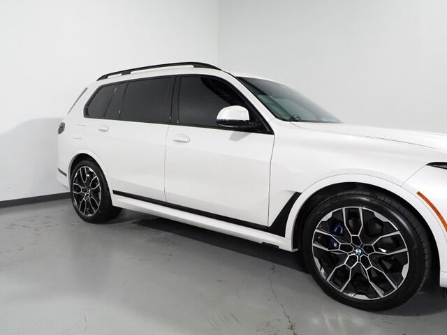 2023 BMW X7 xDrive40i AWD *M SPORT PKG, EXECUTIVE PKG, DRIVING ASSIST PRO, HEADS-UP DISPLAY, NAVIGATION, ADAPTIVE CRUISE, 360 CAMERAS, PANO SKY LOUNGE ROOF, MERINO LEATHER, CLIMATE SEATS, 2ND ROW CAPTAINS, HARMAN/KARDON Round Rock TX