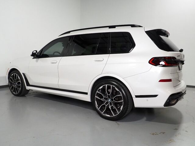 2023 BMW X7 xDrive40i AWD *M SPORT PKG, EXECUTIVE PKG, DRIVING ASSIST PRO, HEADS-UP DISPLAY, NAVIGATION, ADAPTIVE CRUISE, 360 CAMERAS, PANO SKY LOUNGE ROOF, MERINO LEATHER, CLIMATE SEATS, 2ND ROW CAPTAINS, HARMAN/KARDON Round Rock TX