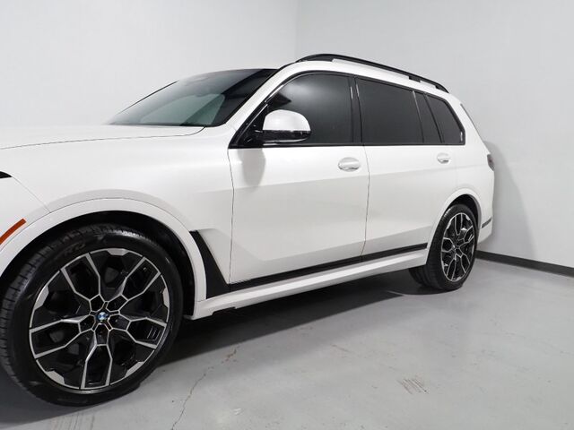 2023 BMW X7 xDrive40i AWD *M SPORT PKG, EXECUTIVE PKG, DRIVING ASSIST PRO, HEADS-UP DISPLAY, NAVIGATION, ADAPTIVE CRUISE, 360 CAMERAS, PANO SKY LOUNGE ROOF, MERINO LEATHER, CLIMATE SEATS, 2ND ROW CAPTAINS, HARMAN/KARDON Round Rock TX