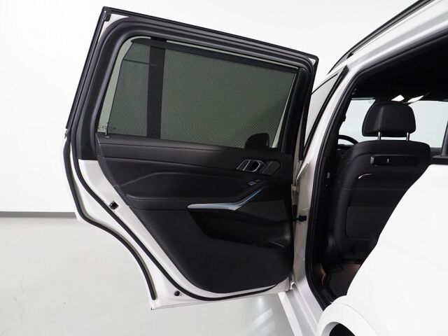 2023 BMW X7 xDrive40i AWD *M SPORT PKG, EXECUTIVE PKG, DRIVING ASSIST PRO, HEADS-UP DISPLAY, NAVIGATION, ADAPTIVE CRUISE, 360 CAMERAS, PANO SKY LOUNGE ROOF, MERINO LEATHER, CLIMATE SEATS, 2ND ROW CAPTAINS, HARMAN/KARDON Round Rock TX