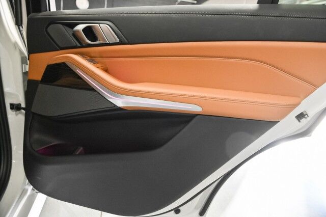 2023 BMW X7 xDrive40i M Sport 4dr SUV Chicago IL