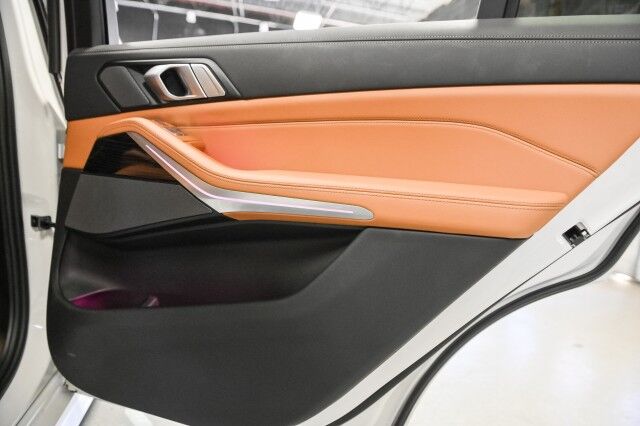 2023 BMW X7 xDrive40i M Sport 4dr SUV Chicago IL