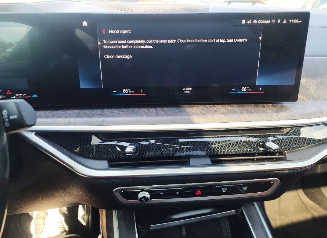 2023 BMW X7 xDrive40i M Sport Package 2nd Row Captain&apos;s Chairs Portland OR