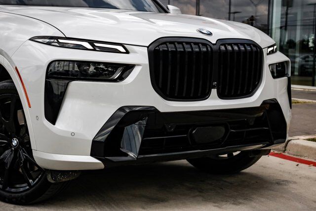2023 BMW X7 xDrive40i M Sport Package  Selma TX