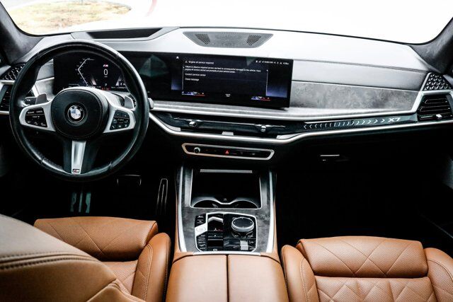 2023 BMW X7 xDrive40i M Sport Package  Selma TX