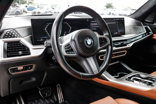 2023 BMW X7 xDrive40i M Sport Package  Selma TX