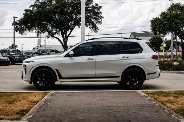 2023 BMW X7 xDrive40i M Sport Package  Selma TX