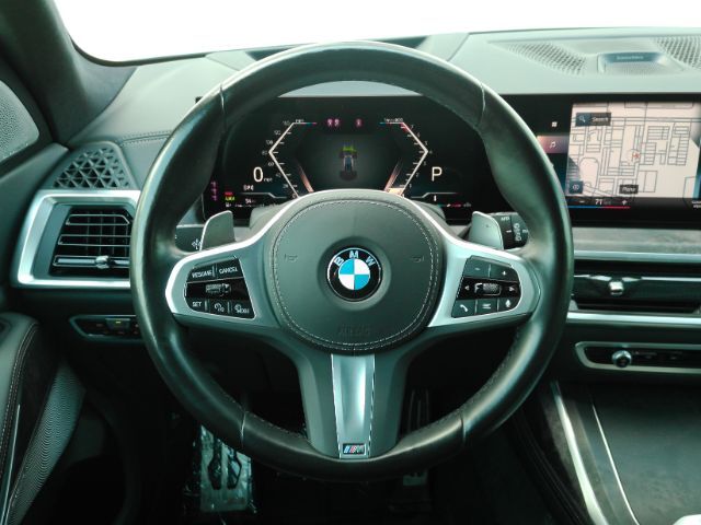 2023 BMW X7 xDrive40i M-Sport