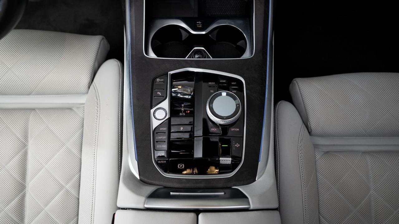 2023 BMW X7 xDrive40i M Sport w/ Park Assist & M-Sport Professional Packages Franklin TN