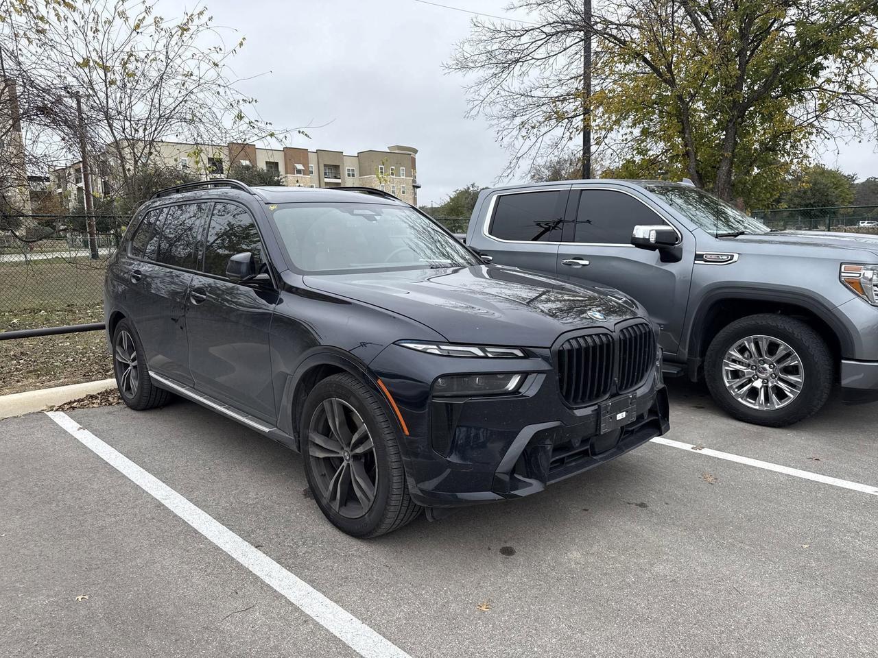 2023 BMW X7
