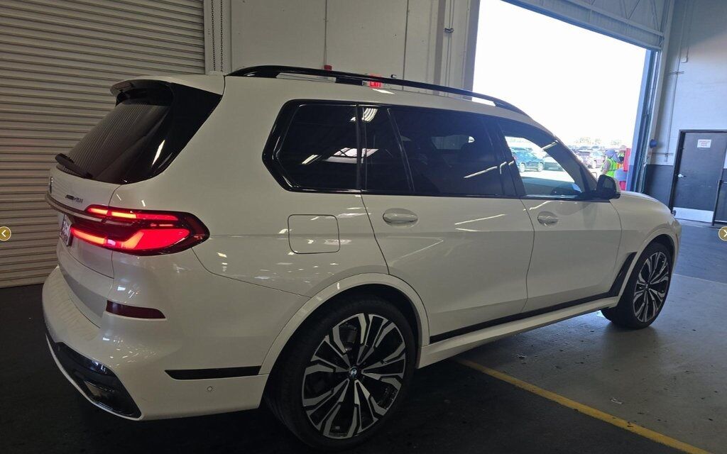 2023 BMW X7 xDrive40i