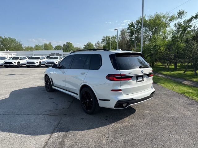2023 BMW X7 xDrive40i