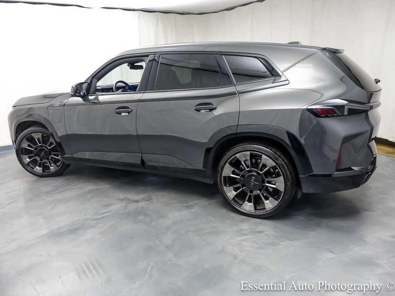 2023 BMW XM Willowbrook IL