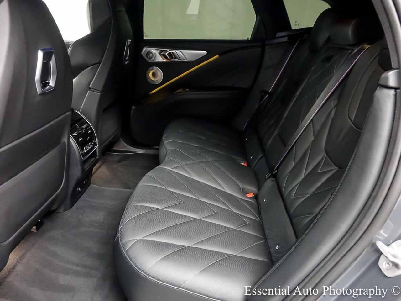 2023 BMW XM Willowbrook IL