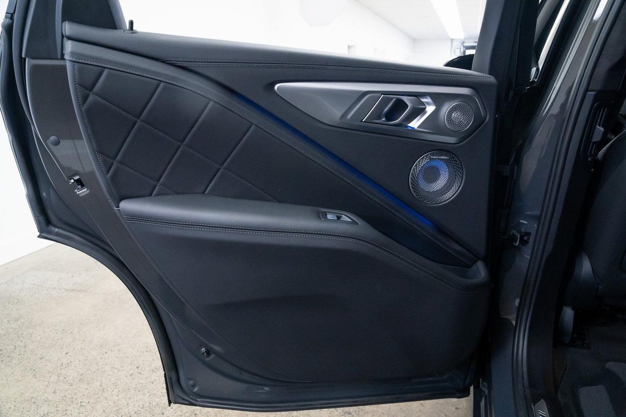 2023 BMW XM 1 Owner Bowers &amp; Wilkins Sound Massage Seats Portland OR