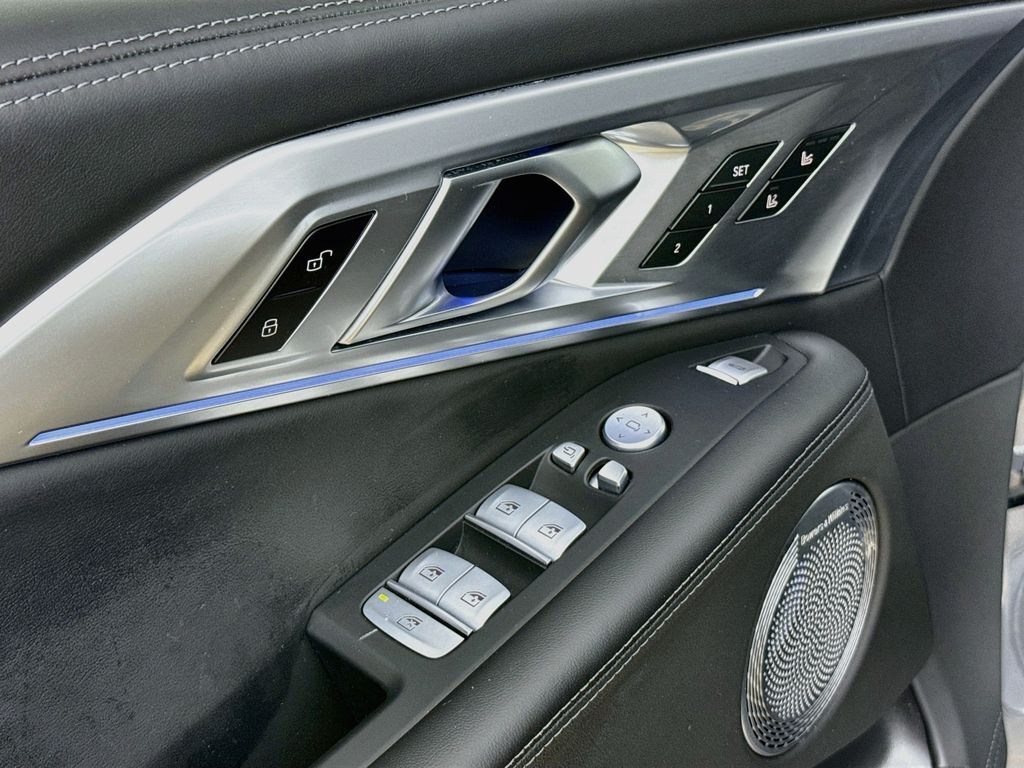 2023 BMW XM Base Willowbrook IL