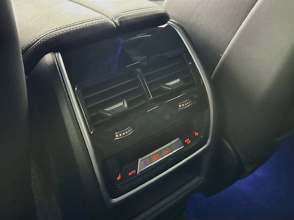 2023 BMW XM Base Willowbrook IL