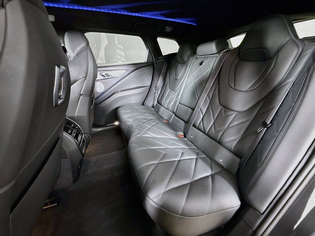 2023 BMW XM Base Willowbrook IL