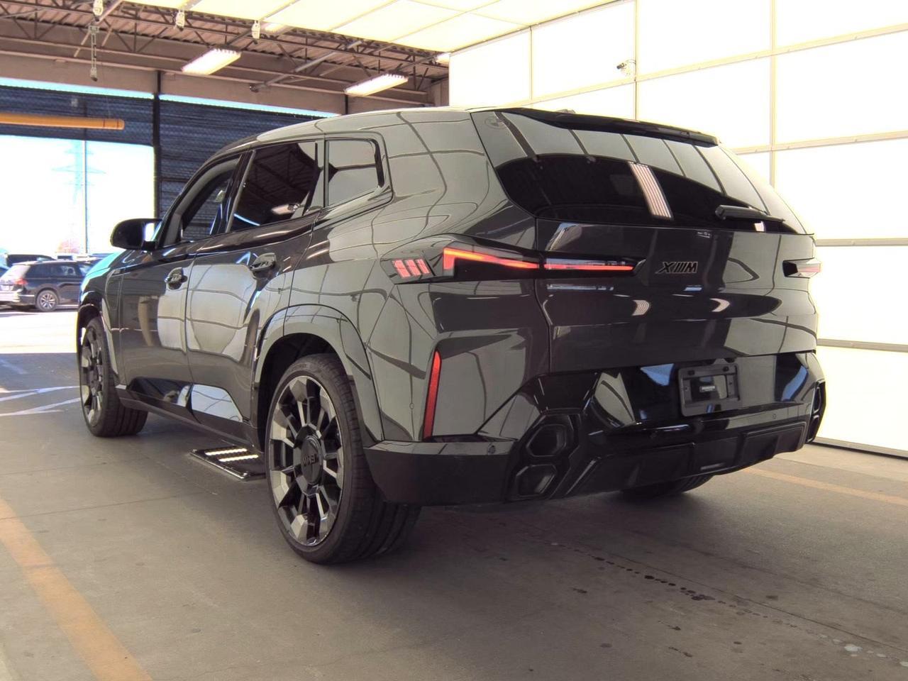 2023 BMW XM Bowers &amp; Wilkins Sound Massage Seats Portland OR