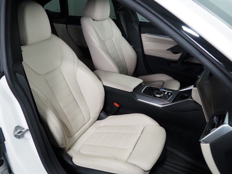 2023 BMW i4 M50 Gran Coupe AWD *HEADS-UP DISPLAY, NAVIGATION, ADAPTIVE CRUISE, SAFETY ALERTS, 360 CAMERAS, MOONROOF, VERNASCA LEATHER, HEATED SEATS/STEERING, HARMAN/KARDON, WIRELESS CHARGING