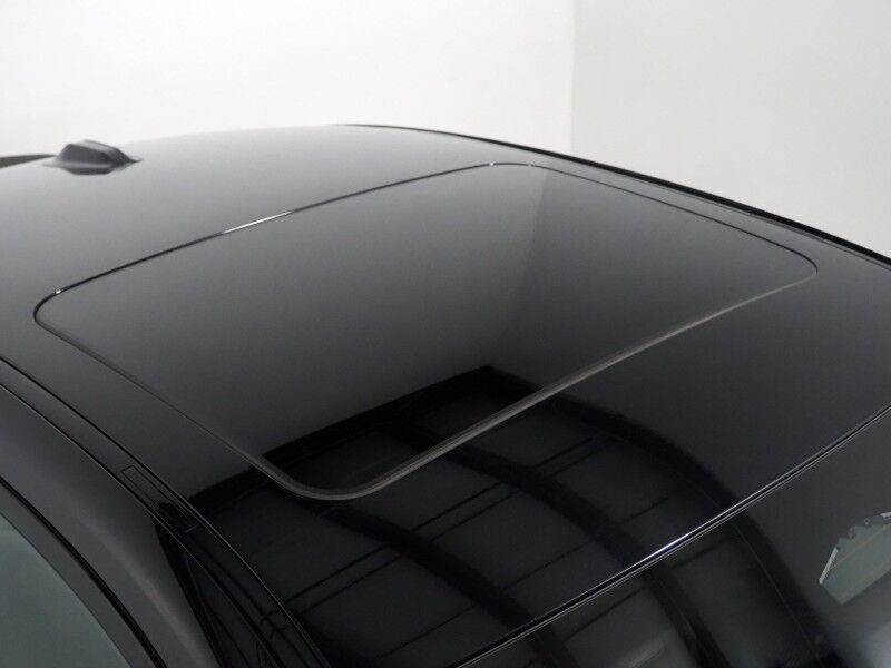 2023 BMW i4 M50 Gran Coupe AWD *HEADS-UP DISPLAY, NAVIGATION, CURVED DISPLAY, ADAPTIVE CRUISE, SAFETY ALERTS, 360 CAMERAS, MOONROOF, LEATHER, HEATED SEATS/STEERING, HARMAN/KARDON, WIRELESS CHARGING, ANDROID & APPLE Round Rock TX