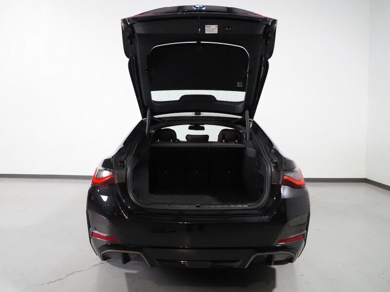 2023 BMW i4 M50 Gran Coupe AWD *HEADS-UP DISPLAY, NAVIGATION, CURVED DISPLAY, ADAPTIVE CRUISE, SAFETY ALERTS, 360 CAMERAS, MOONROOF, LEATHER, HEATED SEATS/STEERING, HARMAN/KARDON, WIRELESS CHARGING, ANDROID & APPLE Round Rock TX