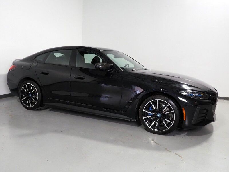 2023 BMW i4 M50 Gran Coupe AWD *HEADS-UP DISPLAY, NAVIGATION, CURVED DISPLAY, ADAPTIVE CRUISE, SAFETY ALERTS, 360 CAMERAS, MOONROOF, LEATHER, HEATED SEATS/STEERING, HARMAN/KARDON, WIRELESS CHARGING, ANDROID & APPLE