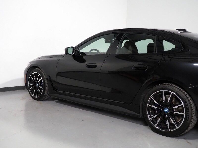 2023 BMW i4 M50 Gran Coupe AWD *HEADS-UP DISPLAY, NAVIGATION, CURVED DISPLAY, ADAPTIVE CRUISE, SAFETY ALERTS, 360 CAMERAS, MOONROOF, LEATHER, HEATED SEATS/STEERING, HARMAN/KARDON, WIRELESS CHARGING, ANDROID & APPLE Round Rock TX