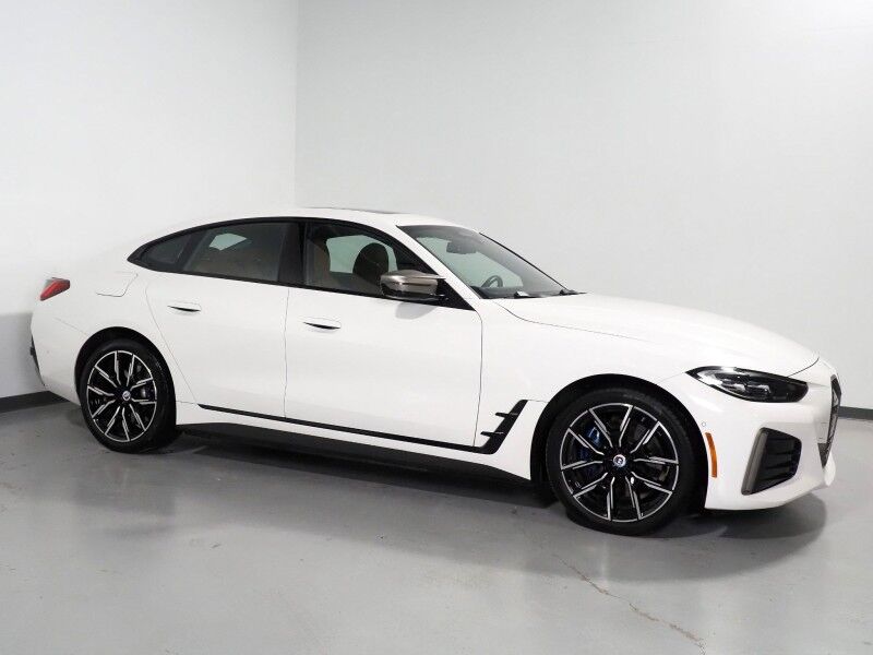 2023 BMW i4 M50 Gran Coupe AWD *HEADS-UP DISPLAY, NAVIGATION, CURVED DISPLAY, ADAPTIVE CRUISE, SAFETY ALERTS, 360 VIEW CAMERAS, MOONROOF, HEATED SEATS/STEERING, HARMAN/KARDON, WIRELESS CHARGING, ANDROID & APPLE