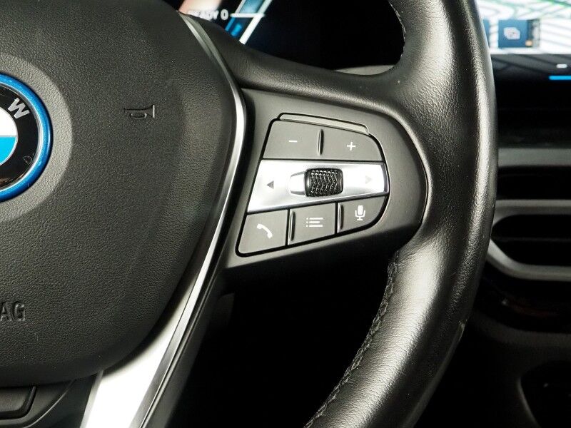 2023 BMW i4 eDrive35 Gran Coupe *DRIVING ASSIST PRO, HEADS-UP DISPLAY, NAVIGATION, CURVED DISPLAY, ADAPTIVE CRUISE, SAFETY ALERTS, 360 CAMERAS, MOONROOF, HEATED SEATS/STEERING, 19 INCH WHEELS, HARMAN/KARDON, ANDROID & APPLE Round Rock TX