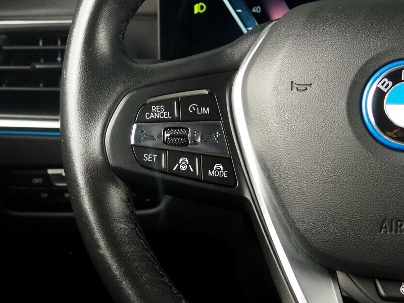 2023 BMW i4 eDrive35 Gran Coupe *DRIVING ASSIST PRO, HEADS-UP DISPLAY, NAVIGATION, CURVED DISPLAY, ADAPTIVE CRUISE, SAFETY ALERTS, 360 CAMERAS, MOONROOF, HEATED SEATS/STEERING, 19 INCH WHEELS, HARMAN/KARDON, ANDROID & APPLE Round Rock TX